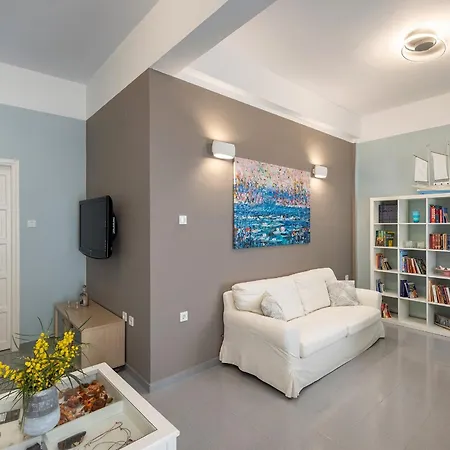 Mimoza Family * Ermoupoli